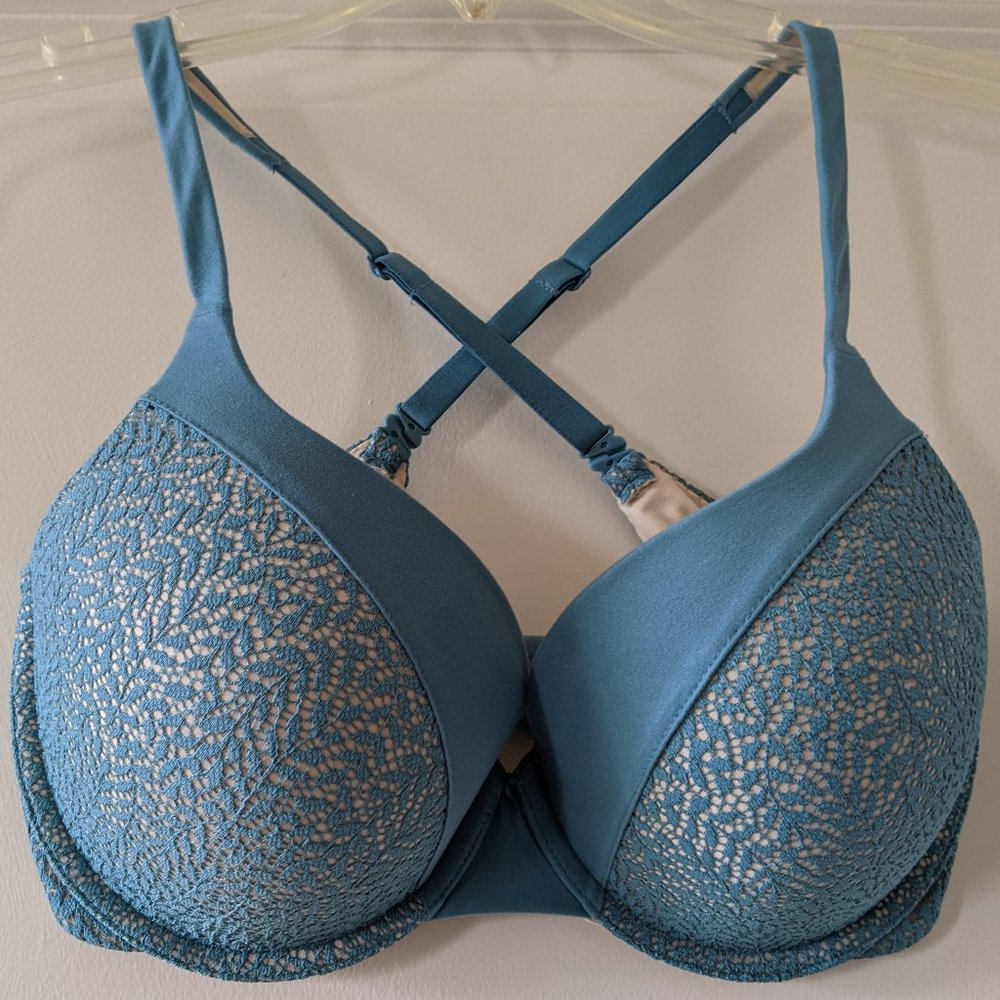 Leafy lace padded bra
